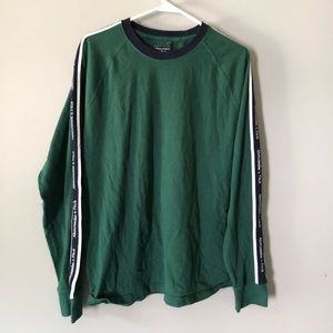 Abercrombie & Fitch Long Sleeve Tee - L
